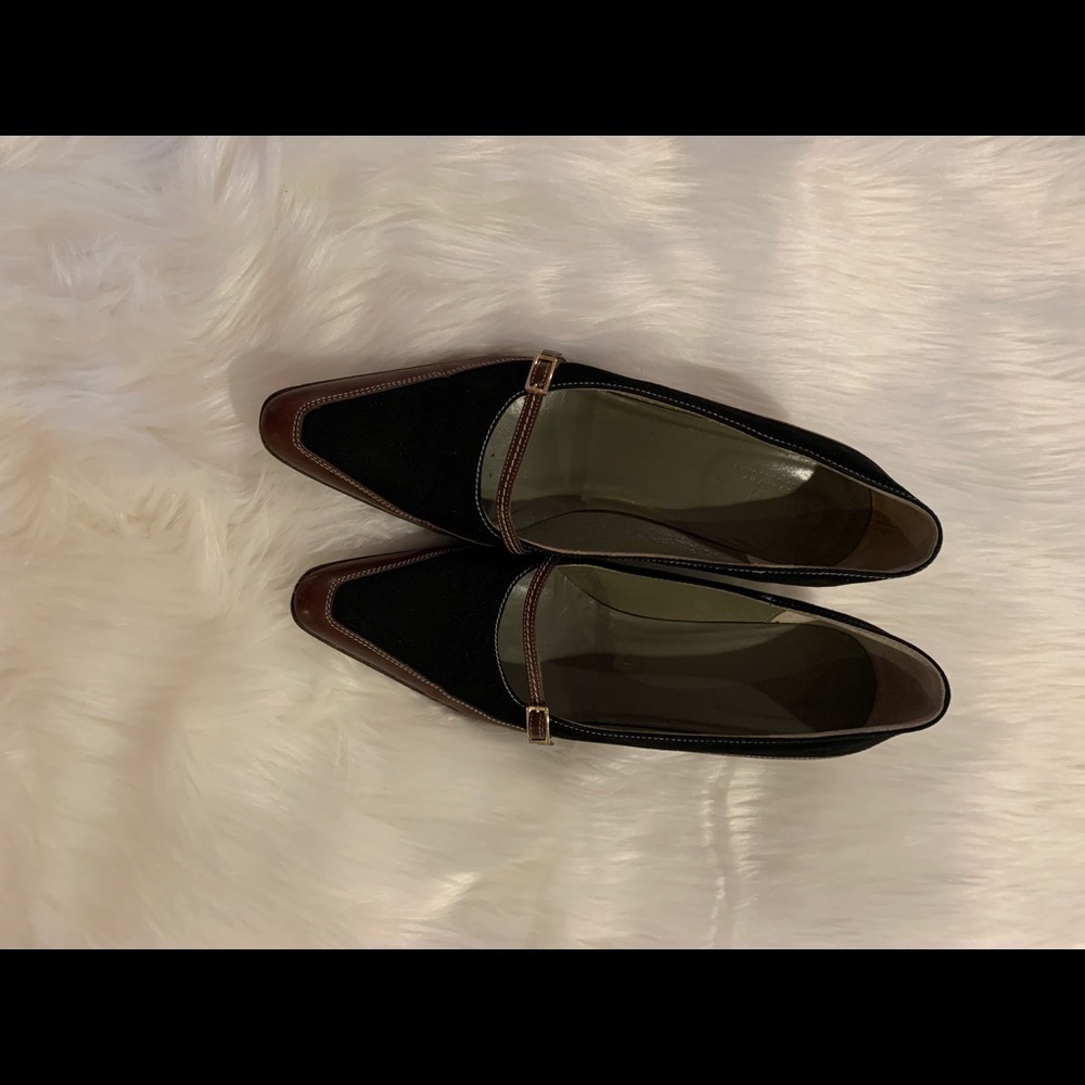 Cole Haan Brown Leather/ Black Suede Heel. 8 1/2.​​​​​​​​​​​​​​​​​​​​